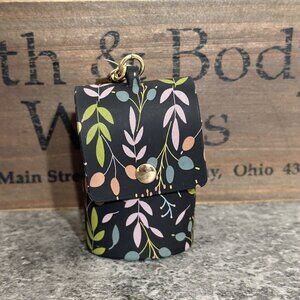 Bath & Body Works Floral Black Purse/Pouch Pocketbac Holder Keychain NEW